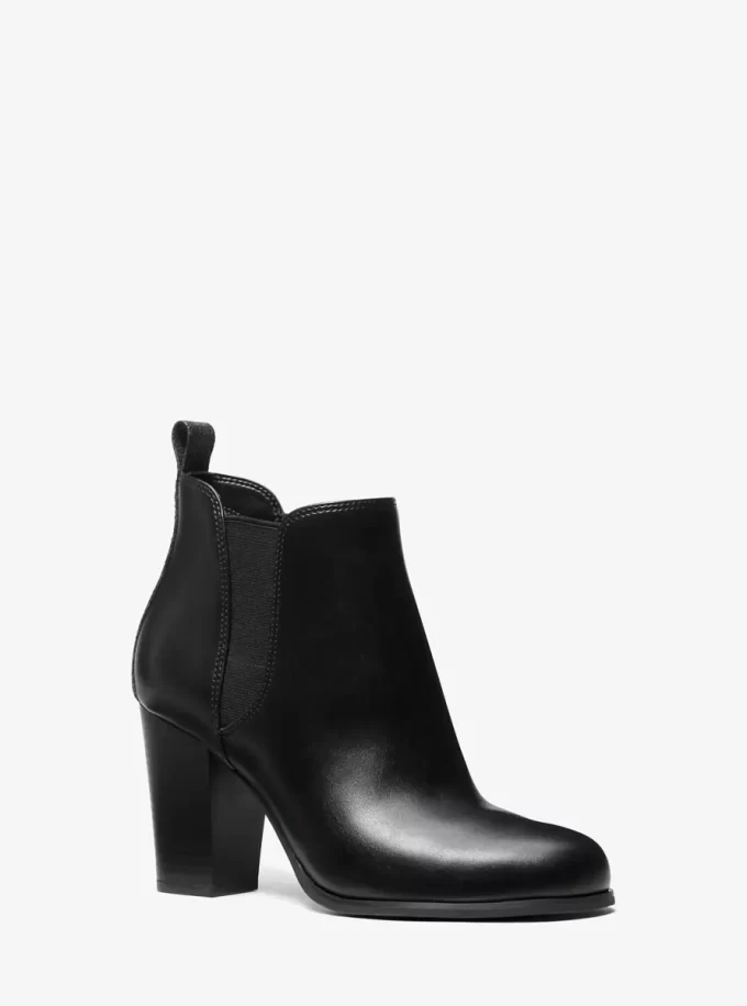 Evaline Signature Logo Trim Boot Evaline Signature Logo Trim Boot