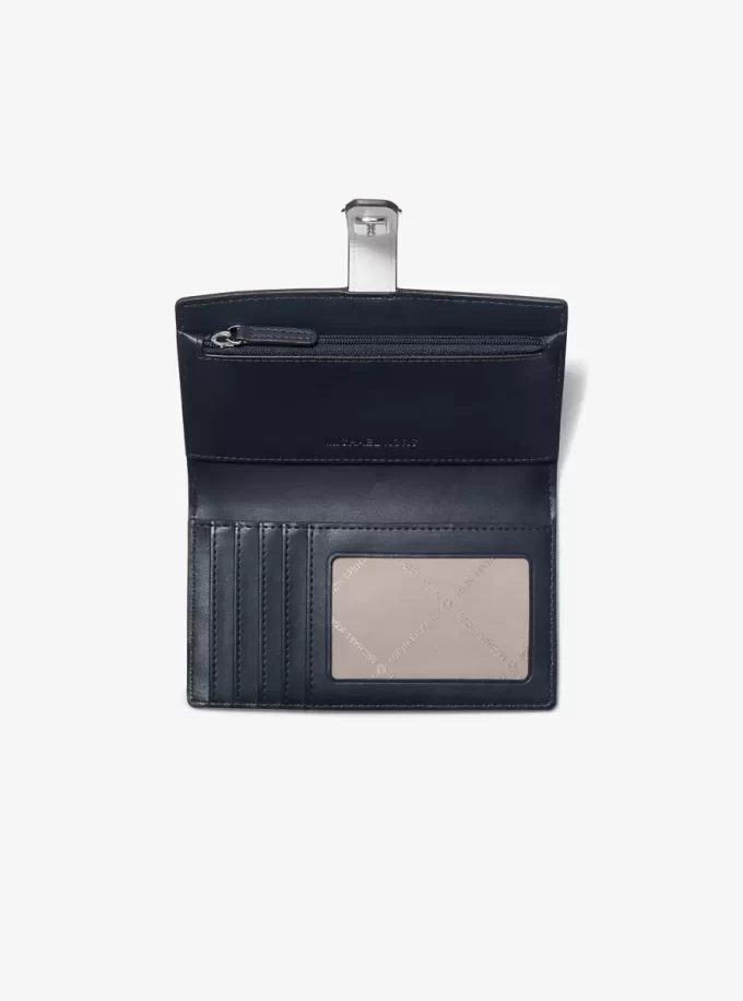 Greenwich Medium Signature Logo Wallet